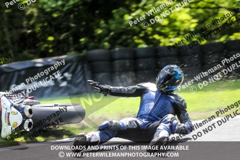 cadwell no limits trackday;cadwell park;cadwell park photographs;cadwell trackday photographs;enduro digital images;event digital images;eventdigitalimages;no limits trackdays;peter wileman photography;racing digital images;trackday digital images;trackday photos